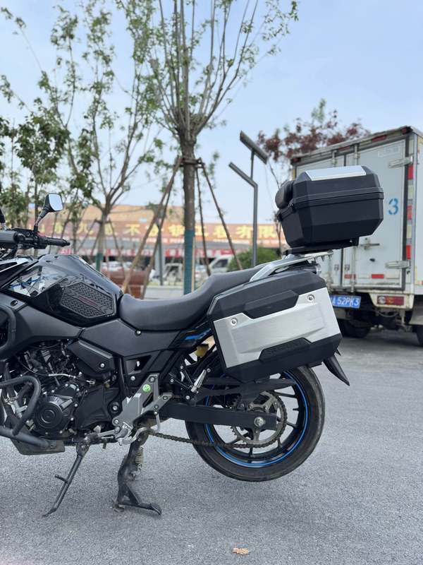 二手豪爵铃木DL250