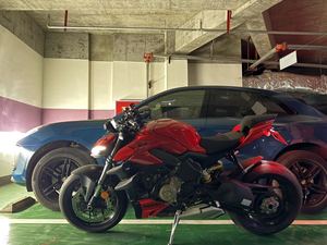 二手杜卡迪Street Fighter V4