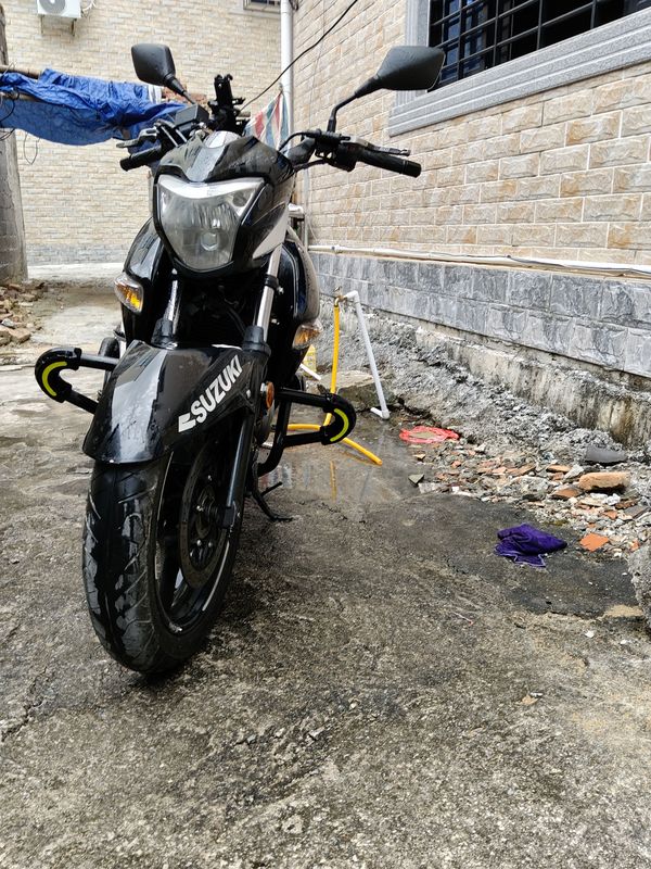 二手豪爵铃木骊驰 GW250