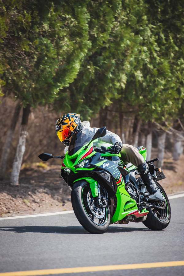 二手川崎Ninja ZX-6R 
