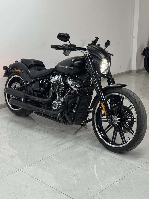 二手哈雷戴维森突破者 Breakout
