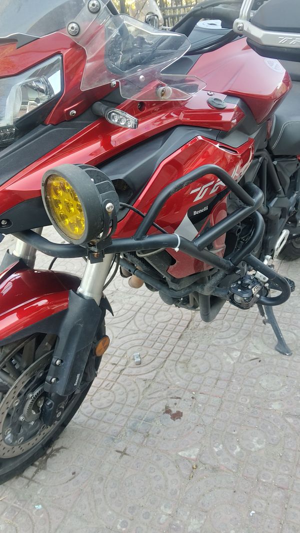 二手贝纳利金鹏 TRK502