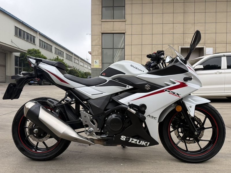 二手豪爵铃木GSX250R
