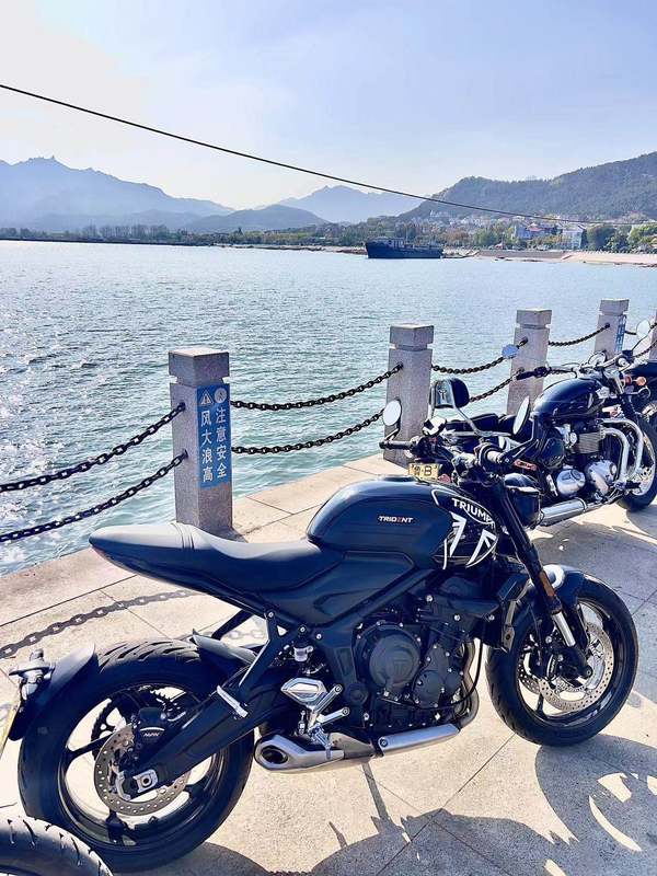 二手凯旋Trident 660