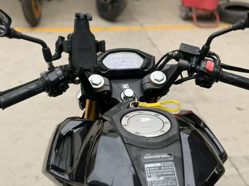 二手五羊本田CB190R 暴锋眼