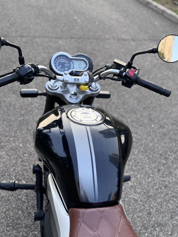 二手五羊本田鸷道 CB190SS