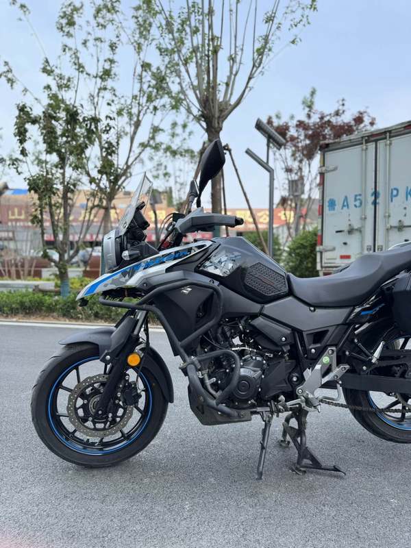 二手豪爵铃木DL250