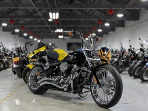 二手哈雷戴维森突破者 Breakout