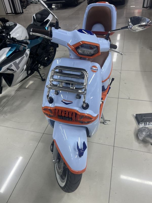 二手维多利亚Sixties 250Si