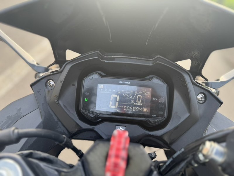 二手豪爵铃木GSX250R