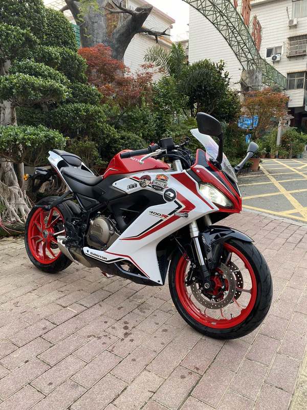 二手QJMOTOR赛400
