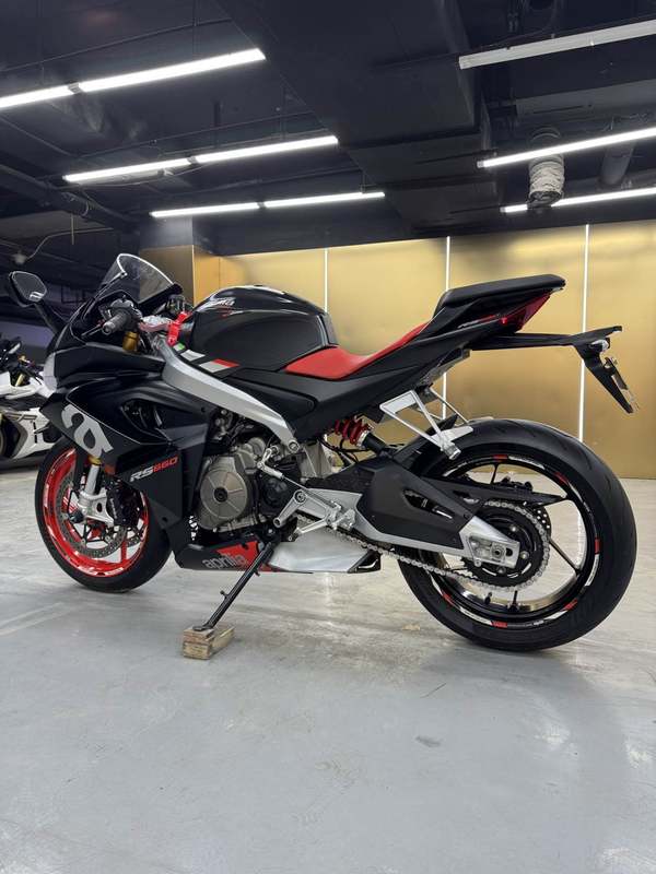 二手阿普利亚RS 660 