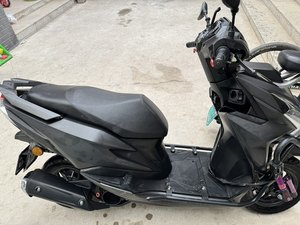 二手新大洲本田裂行 RX125Fi