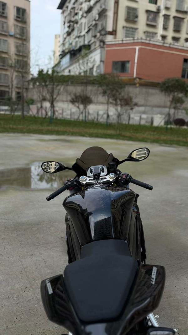 二手张雪机车500RR