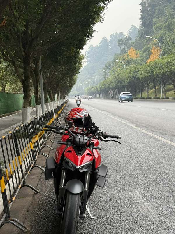 二手杜卡迪Street Fighter V4