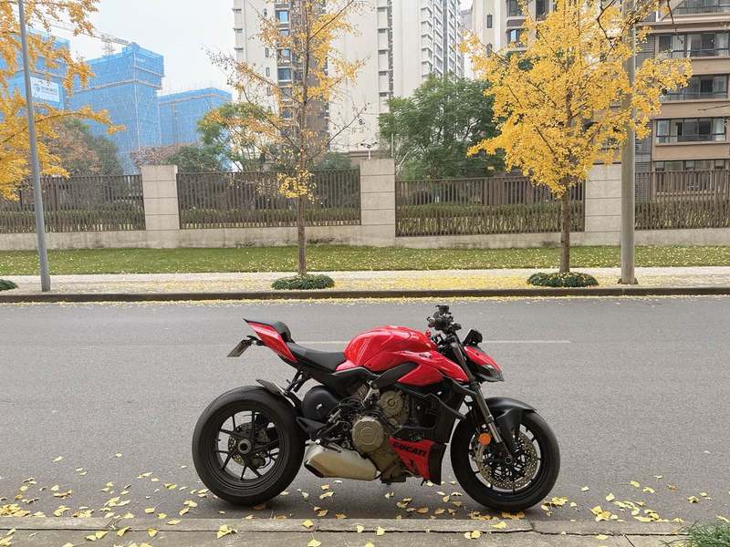 二手杜卡迪Street Fighter V4