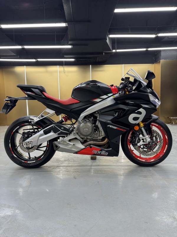 二手阿普利亚RS 660 