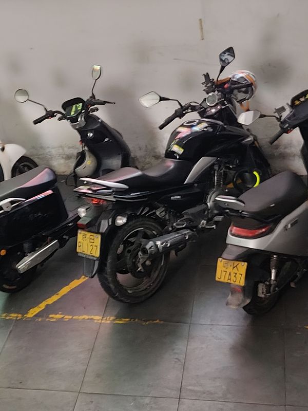 二手豪爵铃木骊驰 GW250