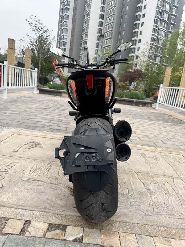 二手杜卡迪Diavel 