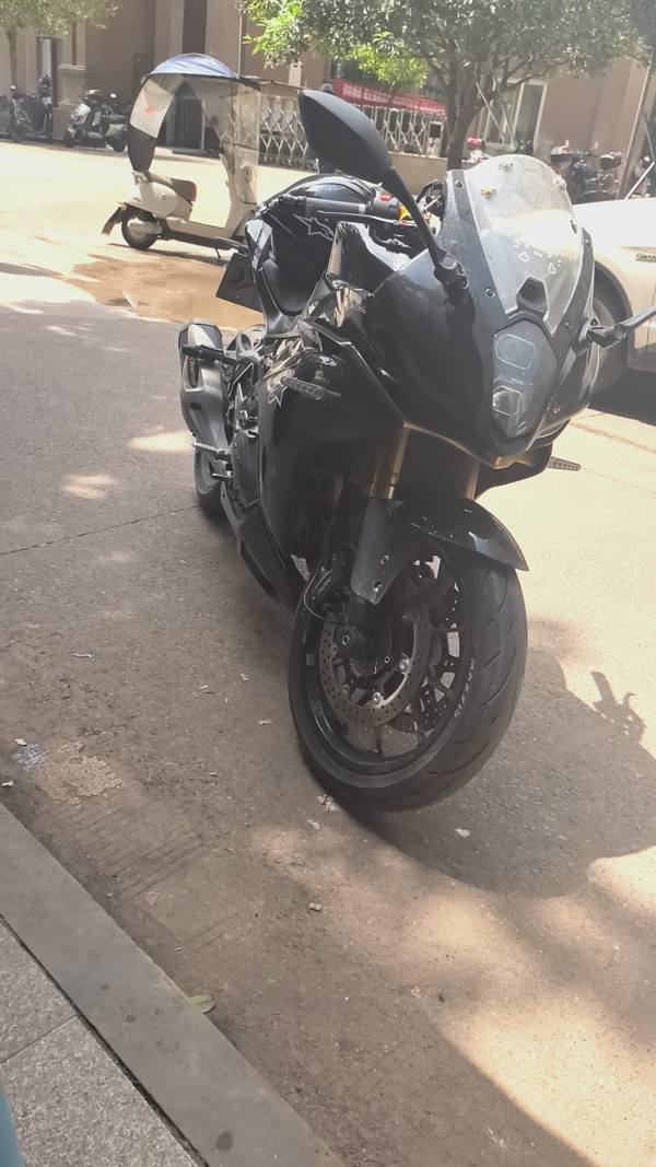 二手贝纳利龙卷风 Tornado 402R