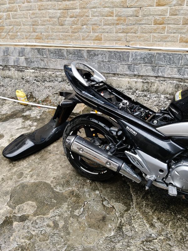 二手豪爵铃木骊驰 GW250