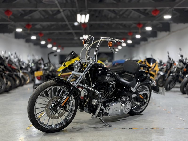 二手哈雷戴维森突破者 Breakout