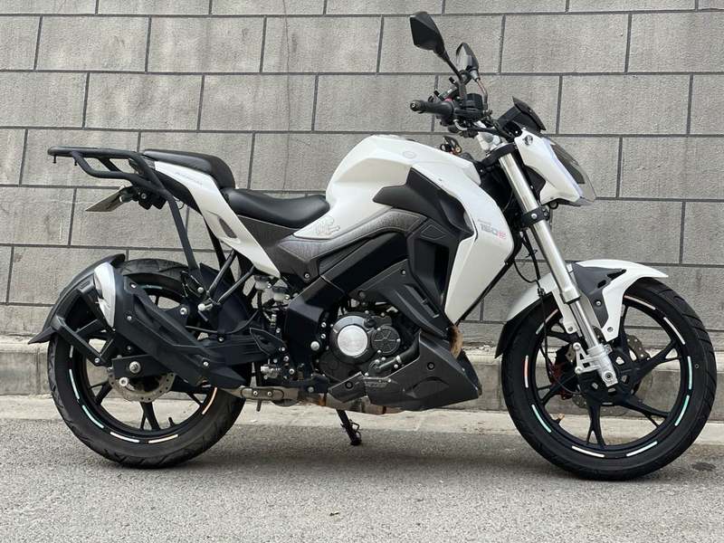 二手贝纳利小迅龙 BN150S