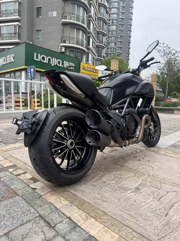 二手杜卡迪Diavel 