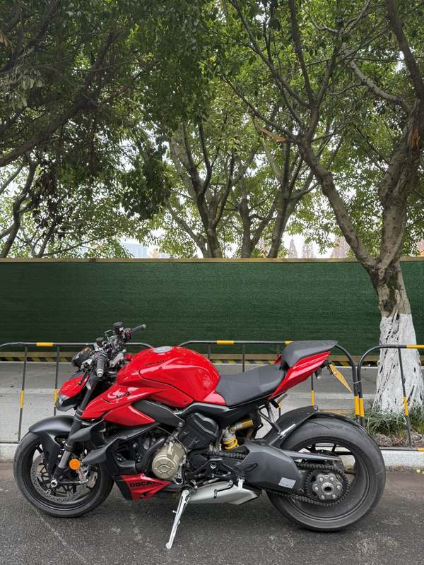 二手杜卡迪Street Fighter V4