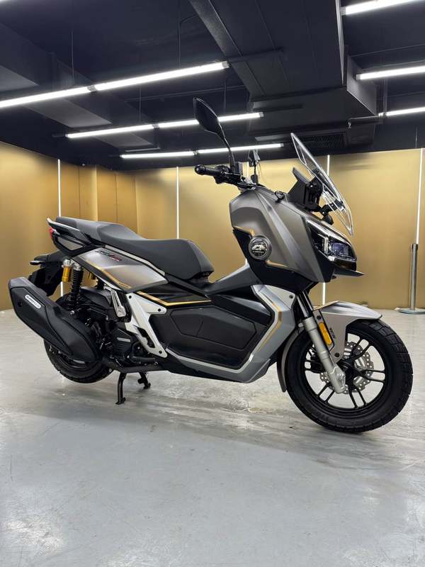 二手QJMOTOR鸿250ADV