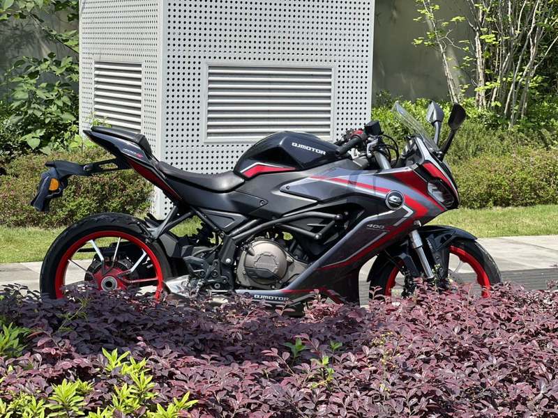 二手QJMOTOR赛400