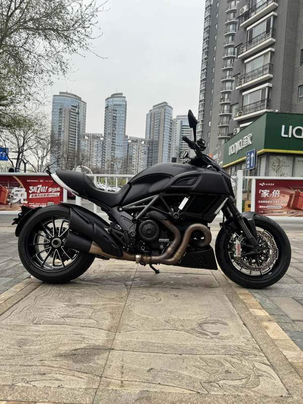 二手杜卡迪Diavel 