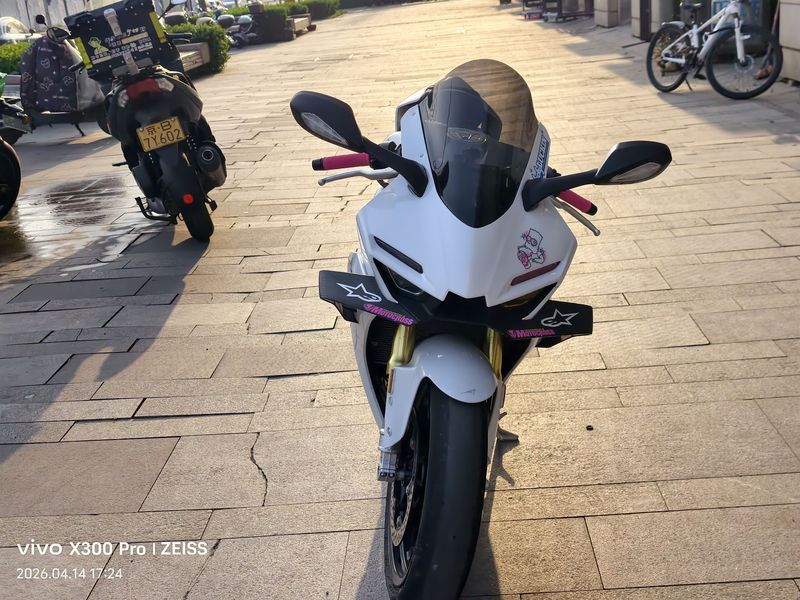 二手张雪机车500RR