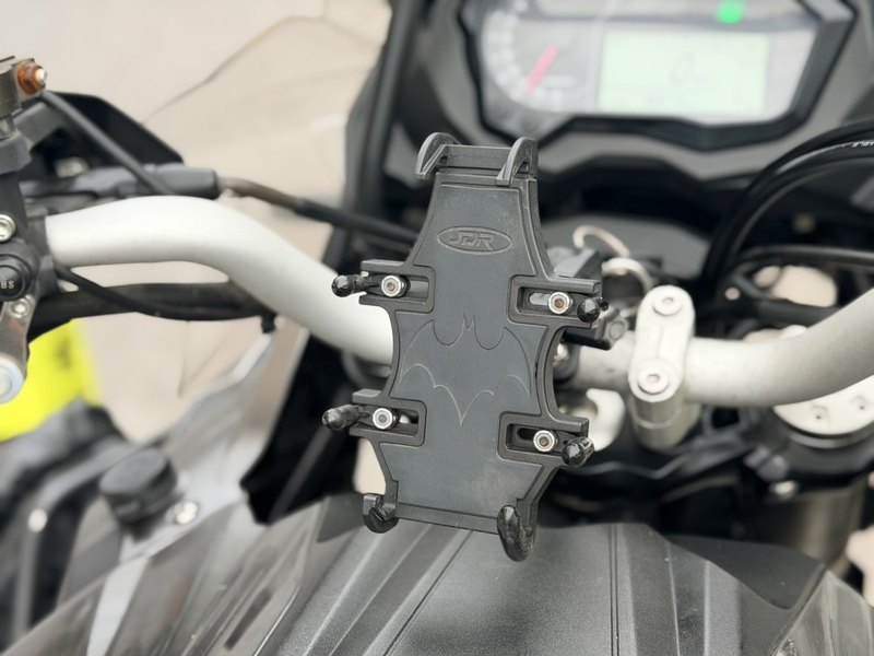 二手贝纳利金鹏 TRK502