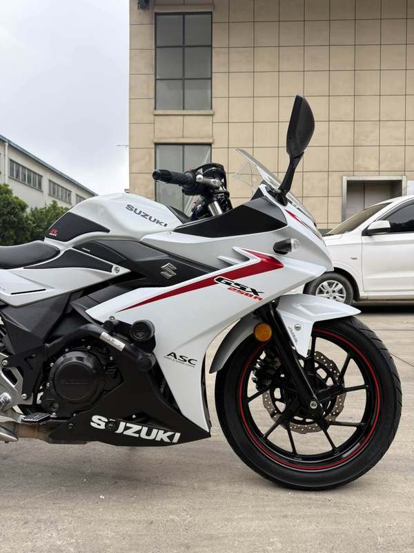 二手豪爵铃木GSX250R