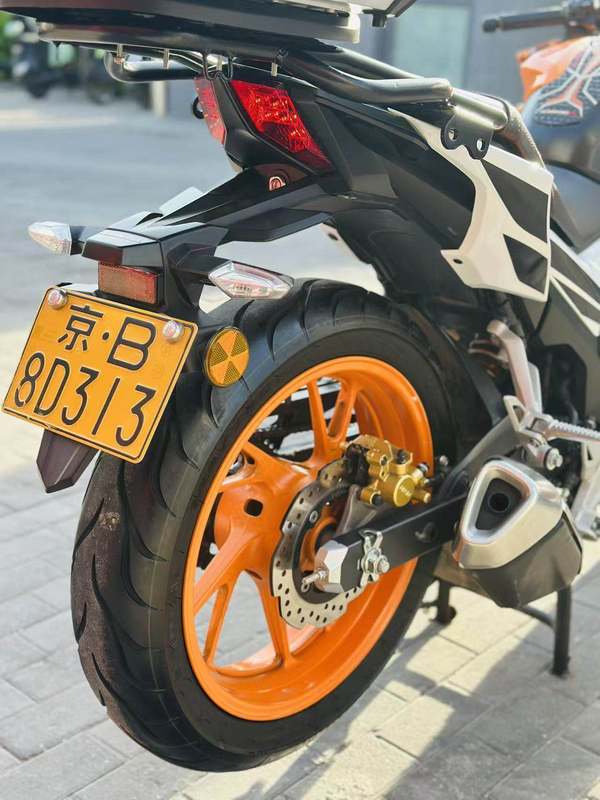 二手五羊本田CB190R 暴锋眼