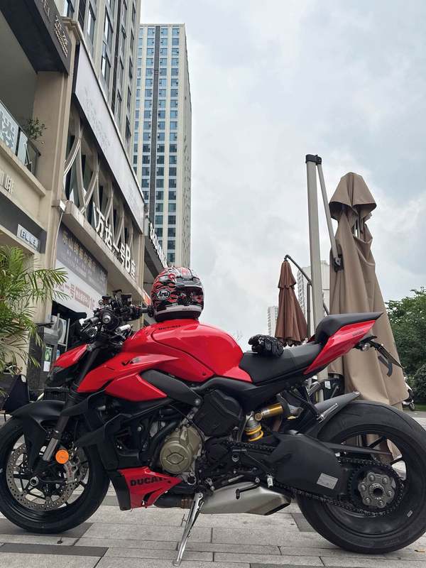 二手杜卡迪Street Fighter V4