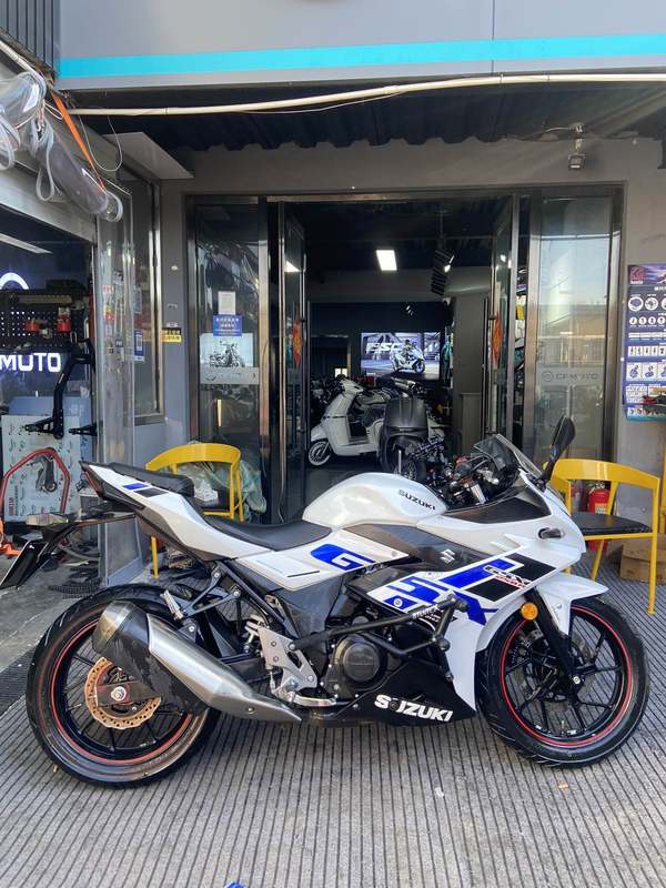 二手豪爵铃木GSX250R