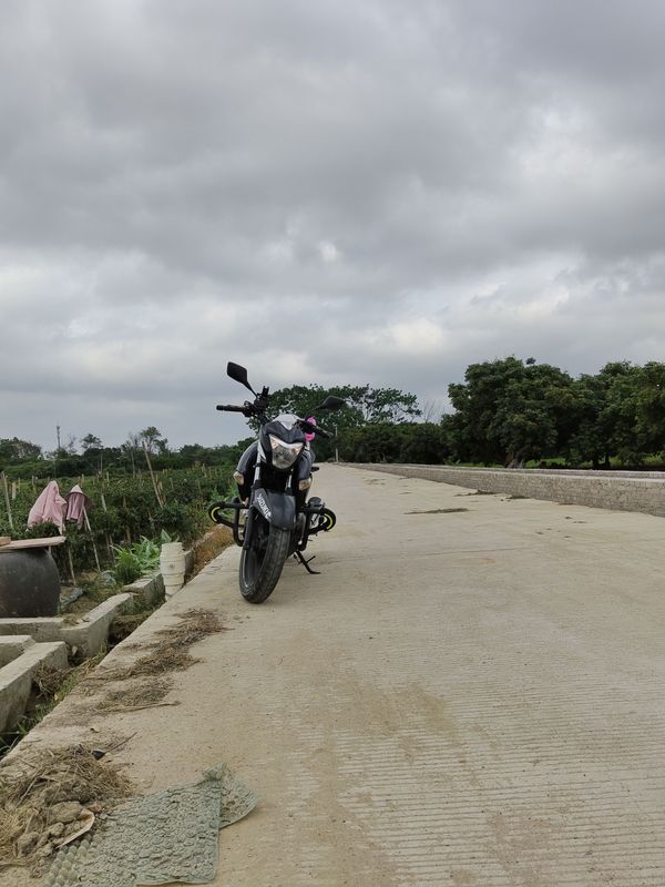 二手豪爵铃木骊驰 GW250