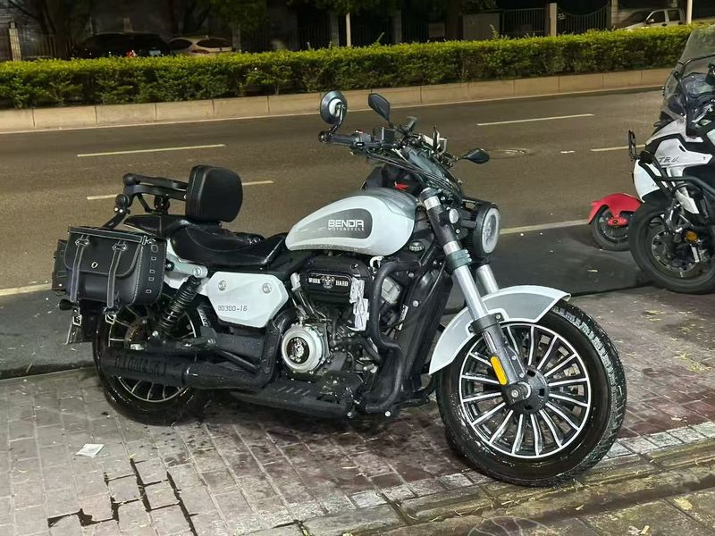 二手奔达Rock300 灰石