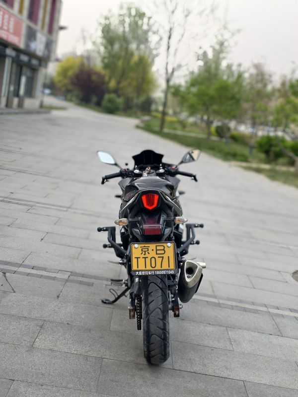 二手豪爵铃木GSX250R