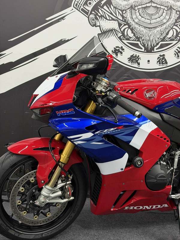 二手本田CBR 1000 RR-R