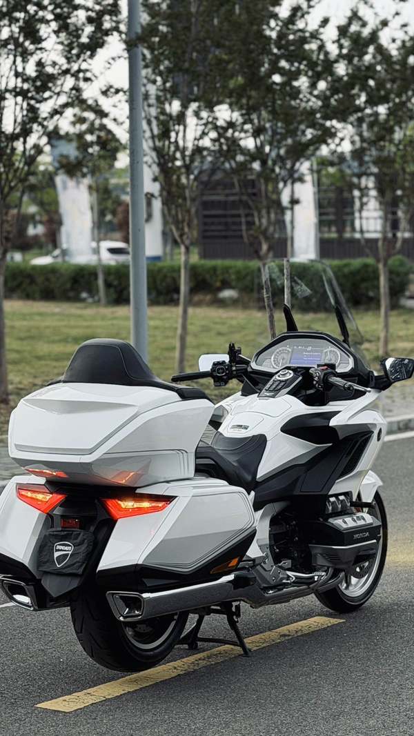 二手本田Gold Wing GL1800