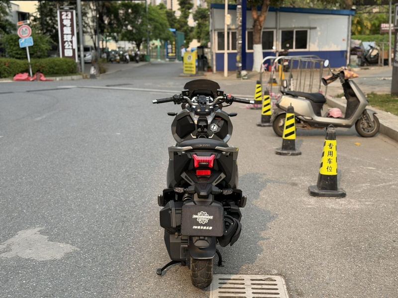 二手三阳哈士奇 Husky ADV150