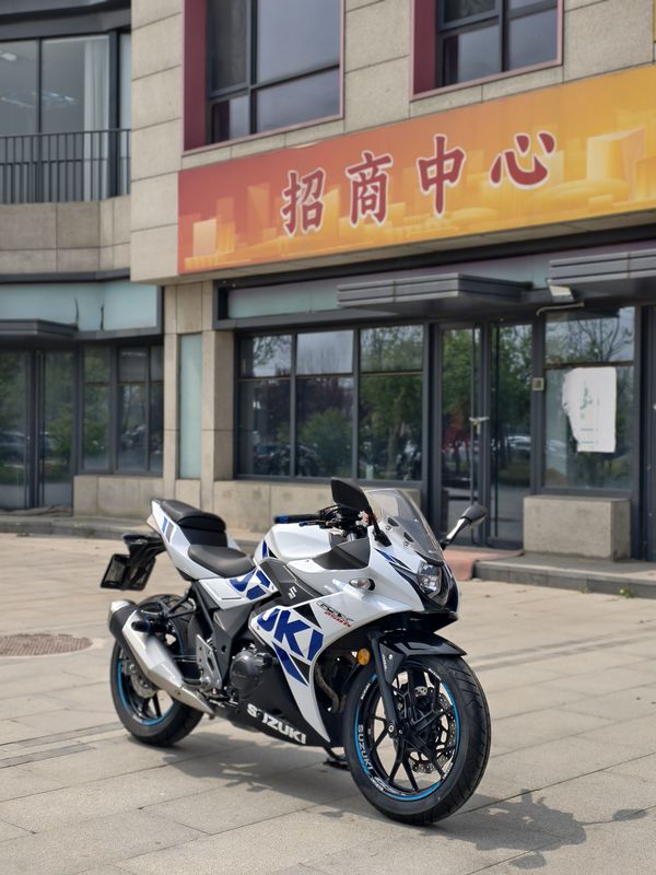 二手豪爵铃木GSX250R