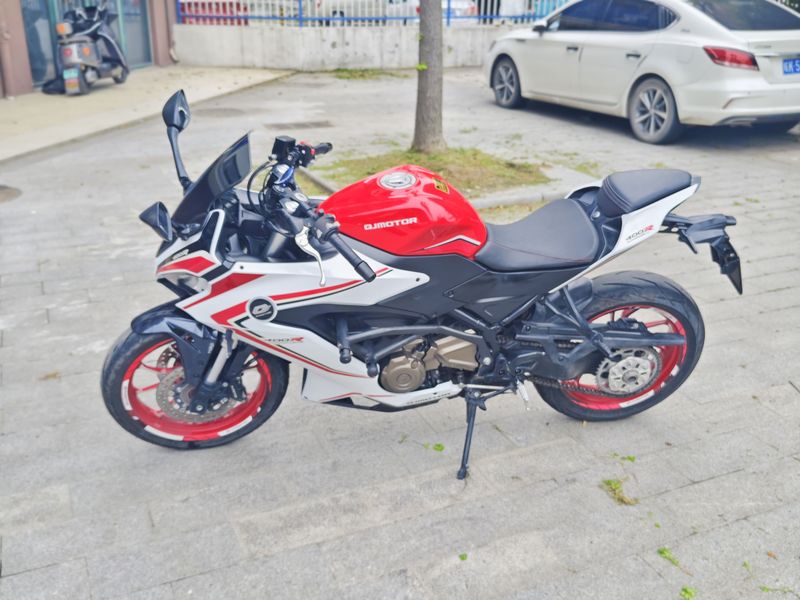 二手QJMOTOR赛400