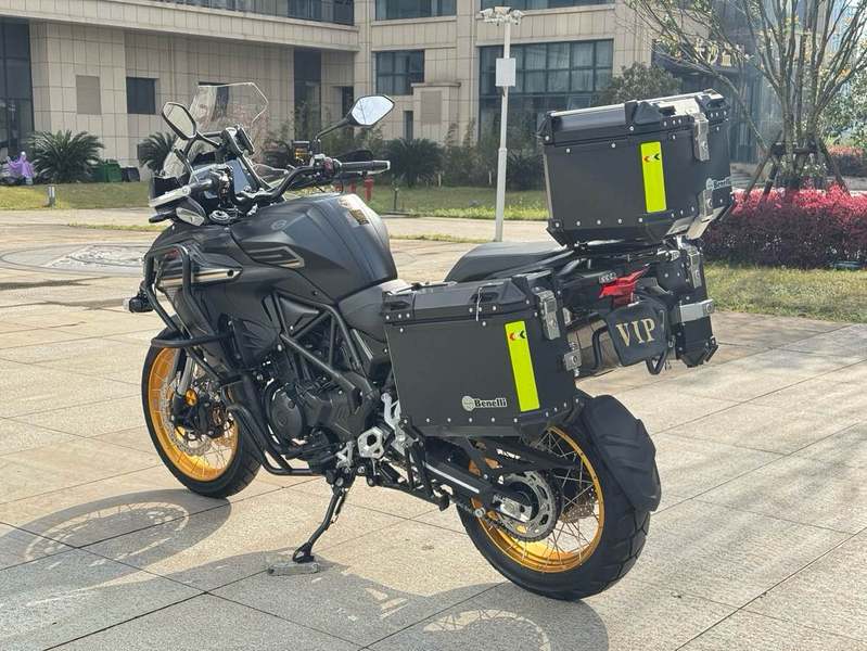 二手贝纳利TRK552