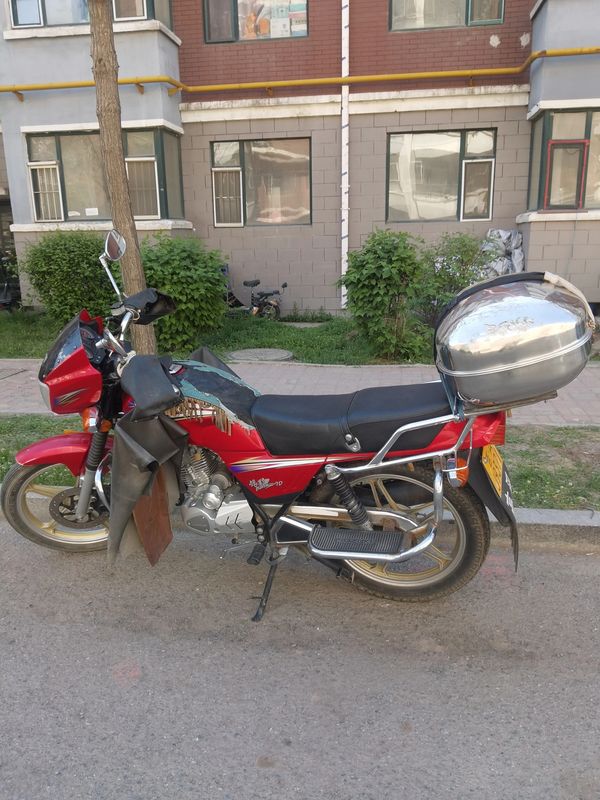 二手豪爵铃木锐爽 EN125-3F