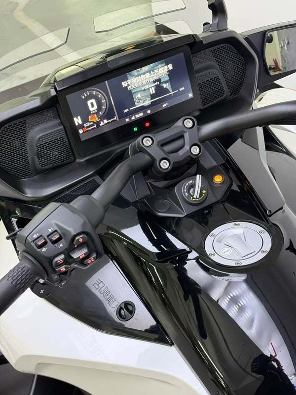 二手庞巴迪Spyder F3 