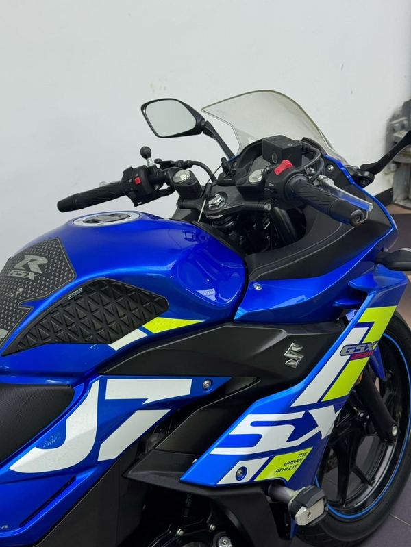 二手豪爵铃木GSX250R